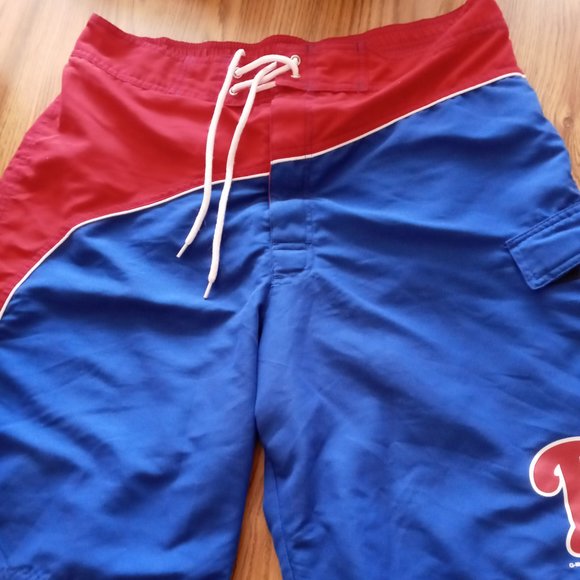 MLB PHILA PHILLIES NWOT MENS RED N BLUE W VELCRO ZIP BOARD SHORTS SZ XL - Picture 1 of 4